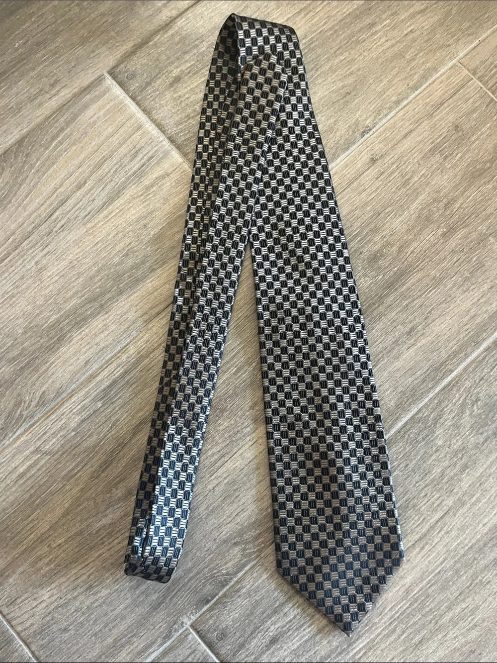 croft & barrow Black and Gray Check Pattern Tie